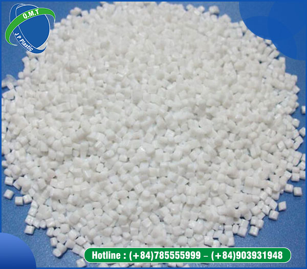 White recycled PA pellet